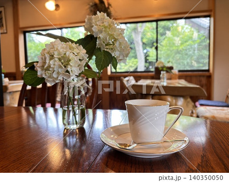 喫茶店 コーヒーとアジサイ 喫茶店 コーヒーとアジサイ 140350050