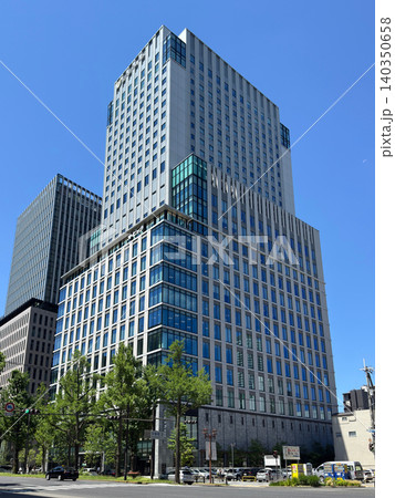オービック御堂筋ビル(大阪市中央区。オービック大阪本社、日本臓器製薬本社など) オービック御堂筋ビル(大阪市中央区。オービック大阪本社、日本臓器製薬本社など) 140350658