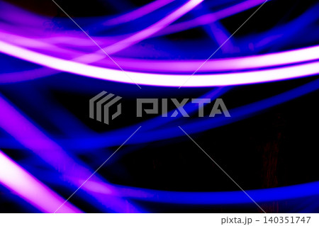 パープルカラーの光線イメージ パープルカラーの光線イメージ 140351747