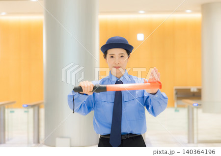 女性警備員 女性警備員 140364196