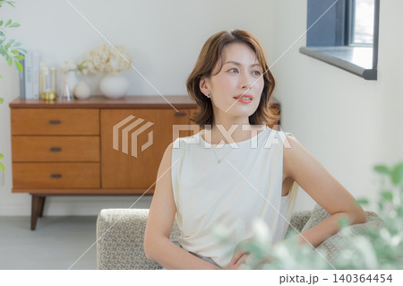 40代女性 40代女性 140364454