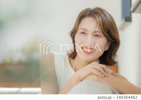40代女性 40代女性 140364462