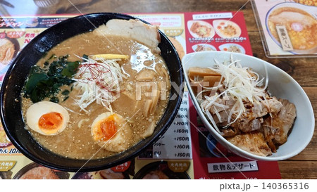 洋食、和食の写真 140365316
