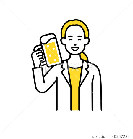 ビールで乾杯する若い女性会社員 ビールで乾杯する若い女性会社員 140367282
