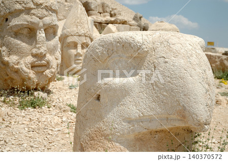Giant God heads on Mount Nemrut. Anatloia, Turkey Giant God heads on Mount Nemrut. Anatloia, Turkey 140370572