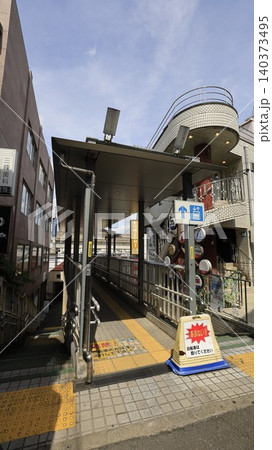 JR京浜東北線の東十条駅の北口(西側) JR京浜東北線の東十条駅の北口(西側) 140373495