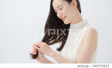 女性　ヘアケア	 140373631