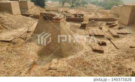 Ancient harappa ruins in pakistan reveal early planned city life 140373826