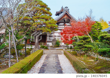 京都　天竜寺塔頭　慈済院の秋 140376045