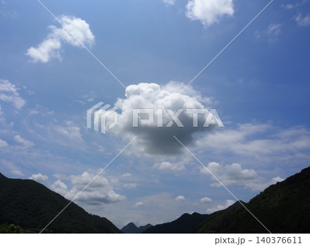 綿雲 140376611