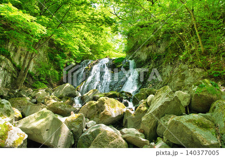 栃木県那須塩原市 咆哮霹靂の滝 栃木県那須塩原市 咆哮霹靂の滝 140377005