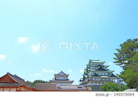 愛知県名古屋市、新緑と名古屋城の風景 140378064