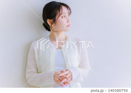 若い女性のポートレート 若い女性のポートレート 140380750