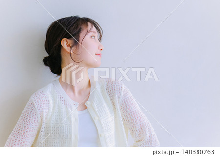 若い女性のポートレート 若い女性のポートレート 140380763