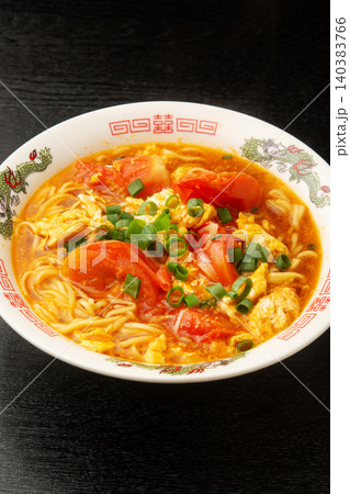 トマたまラーメン トマたまラーメン 140383766