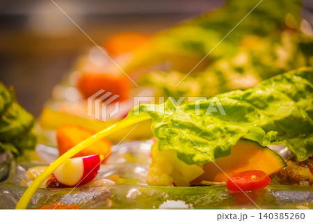 カラフルな野菜サラダ カラフルな野菜サラダ 140385260