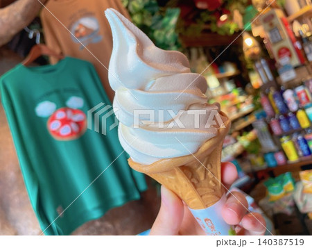 ソフトクリーム 140387519