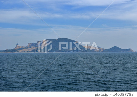 瀬戸内海 家島諸島の男鹿島の全景 瀬戸内海 家島諸島の男鹿島の全景 140387788