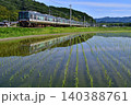 鉄道　列車　JR  山陰本線　京都口　みどり　緑　夏　田園　田んぼ　水鏡　夏 140388761