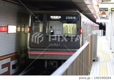 【Osaka Metro】25系（千日前線：南巽駅） 140390084