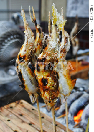 奈良県洞川温泉周辺で食べられる川魚の炭火焼き 140392065