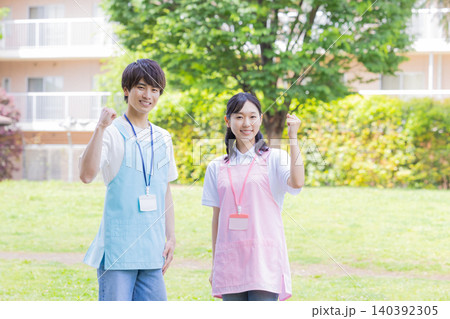 医療　介護士のポートレート 140392305