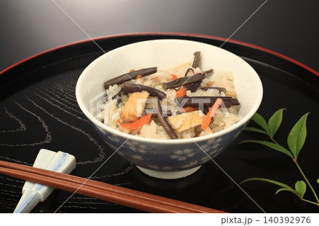 ワラビご飯 ワラビご飯 140392976