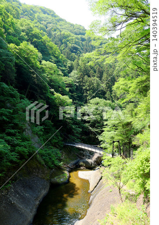 春の袋田の滝の風景 春の袋田の滝の風景 140394519