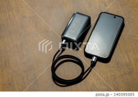 充電中 充電中 140395005