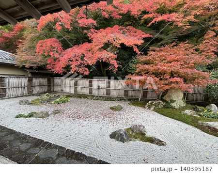 京都の紅葉 日本庭園 京都の紅葉 日本庭園 140395187