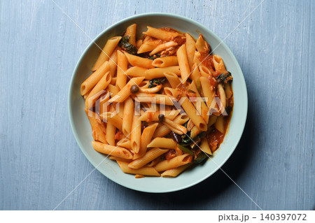 ペンネのトマトソースパスタ ペンネのトマトソースパスタ 140397072