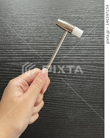 Hand Holding Small Dual-Head Nylon Hammer For Craft And Jewelry Hand Holding Small Dual-Head Nylon Hammer For Craft And Jewelry 140397254