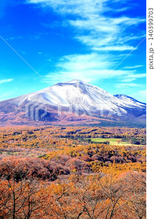 二度上峠より望む浅間山 二度上峠より望む浅間山 140399703