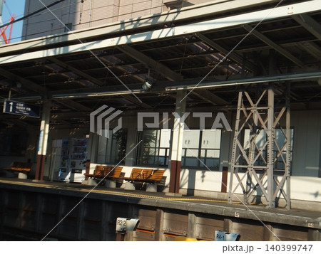 小田急相模原駅のホーム 140399747