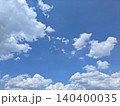 青空と白い雲 140400035