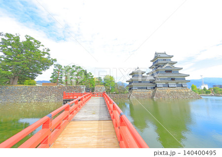 長野県松本市、国宝松本城の風景 140400495