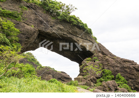 福井県、越前海岸の呼鳥門の風景 福井県、越前海岸の呼鳥門の風景 140400666
