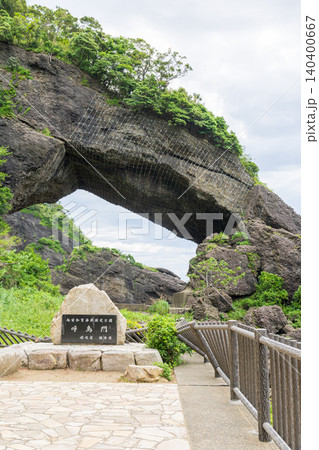 福井県、越前海岸の呼鳥門の風景 福井県、越前海岸の呼鳥門の風景 140400667