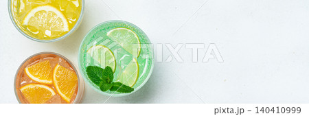 Citrus summer drinks banner copy space 140410999