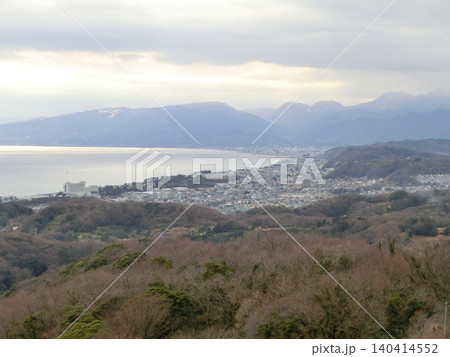 高麗山公園レストハウスから見た伊豆方面の展望 高麗山公園レストハウスから見た伊豆方面の展望 140414552