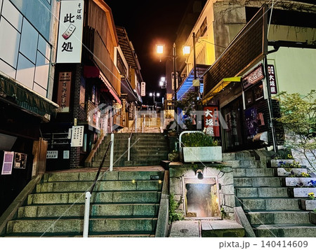夜の伊香保温泉石段街 夜の伊香保温泉石段街 140414609