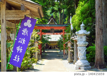 唐松神社参道と鳥居 唐松神社参道と鳥居 140415859
