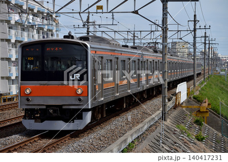 武蔵野線を走る205系普通電車8両 140417231