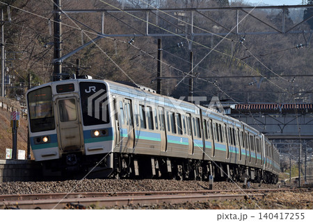 中央本線を走る211系普通電車6両 中央本線を走る211系普通電車6両 140417255