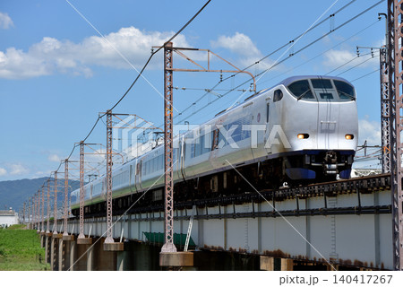 東海道線を走る281系関空特急はるか6両 東海道線を走る281系関空特急はるか6両 140417267