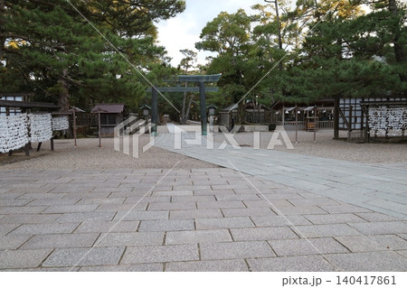 島根県出雲市にある出雲大社の境内への入り口風景 島根県出雲市にある出雲大社の境内への入り口風景 140417861