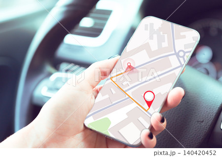 Map showing taxi location for a travel route in urban area of the city Map showing taxi location for a travel route in urban area of the city 140420452