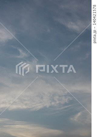 青空に広がる白い雲 青空に広がる白い雲 140421578