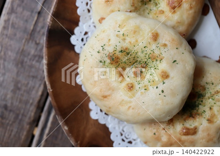 米粉と豆腐のグルテンフリーな手作りチーズパン 米粉と豆腐のグルテンフリーな手作りチーズパン 140422922
