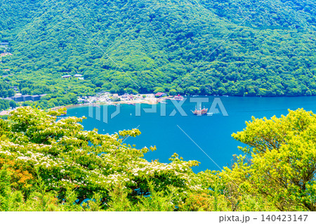【神奈川県】箱根芦ノ湖　湖上の遊覧船 140423147